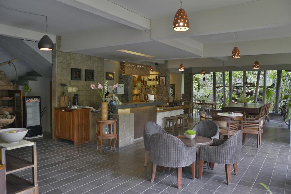Rumah Batu Boutique Hotel Surakarta  Экстерьер фото