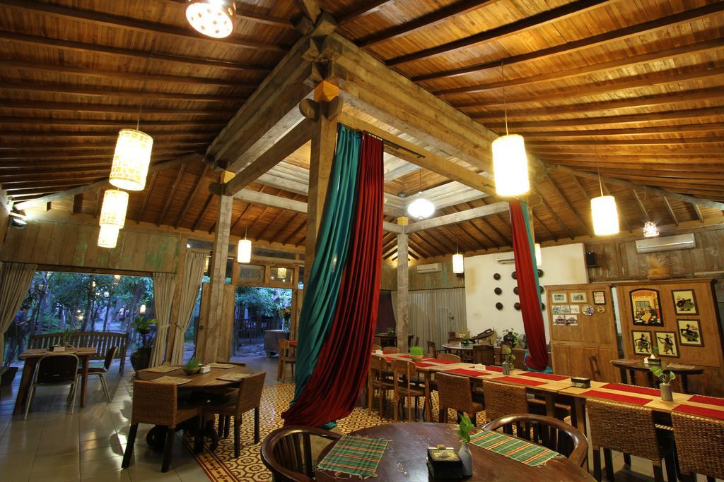 Rumah Batu Boutique Hotel Surakarta  Экстерьер фото