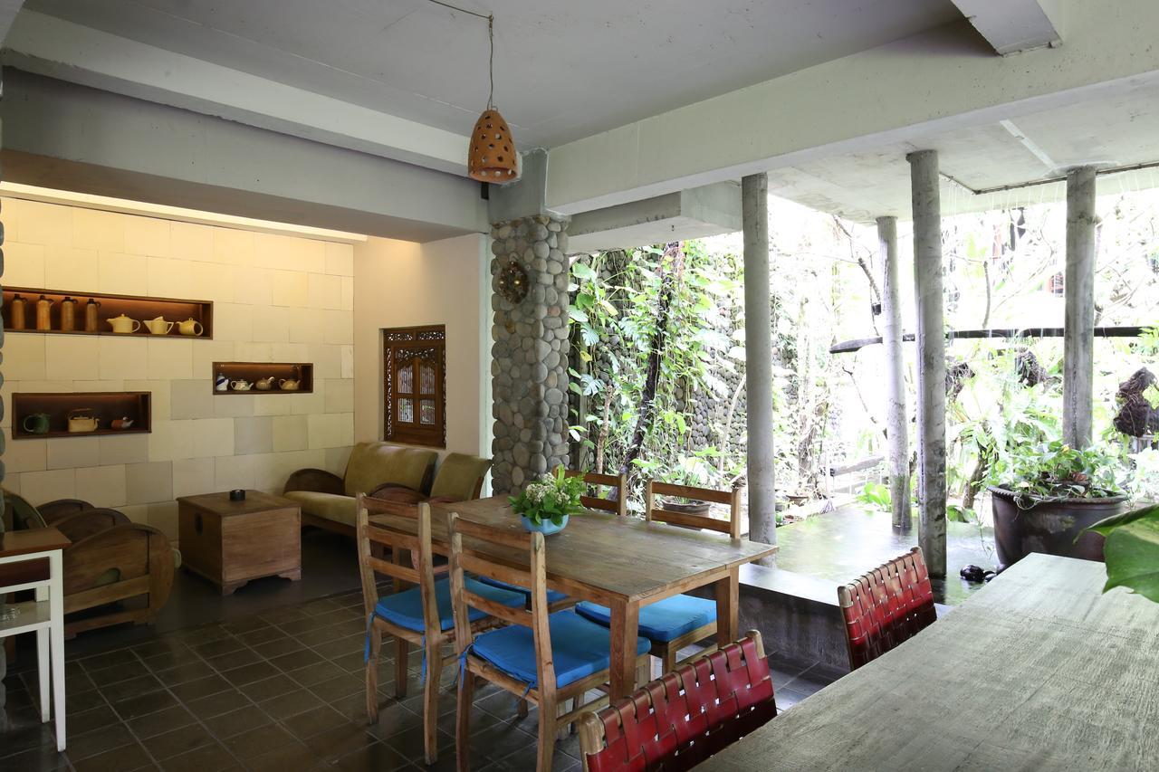 Rumah Batu Boutique Hotel Surakarta  Экстерьер фото